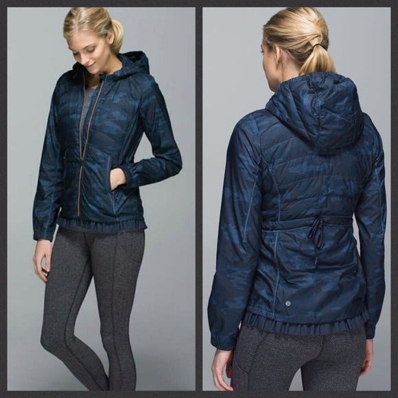lululemon athletica Jackets & Blazers - Lululemon Spring Fling Blue Camo Jacket 6